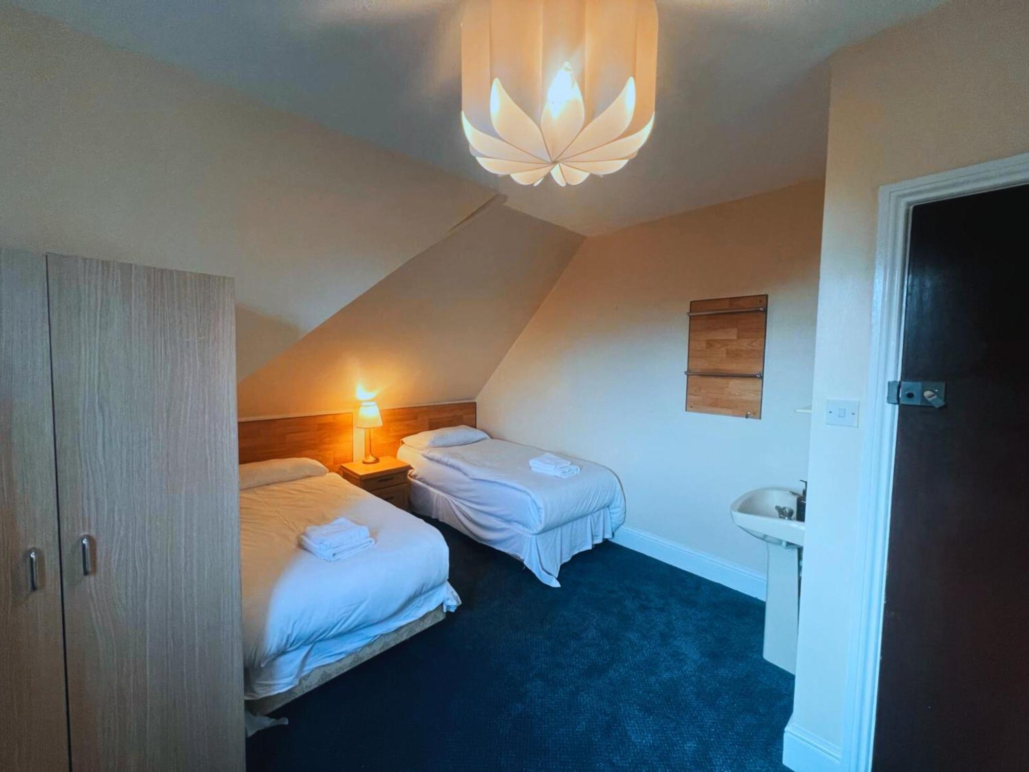 Helen'S Hotel Near Wembley Londres Extérieur photo